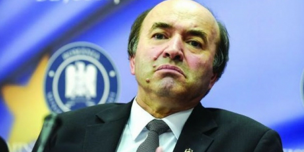 modificarea Codurilor Penale dispoziții din OUG 7/2019 sesizare ccr ordonanța lui toader tudorel Toader csm