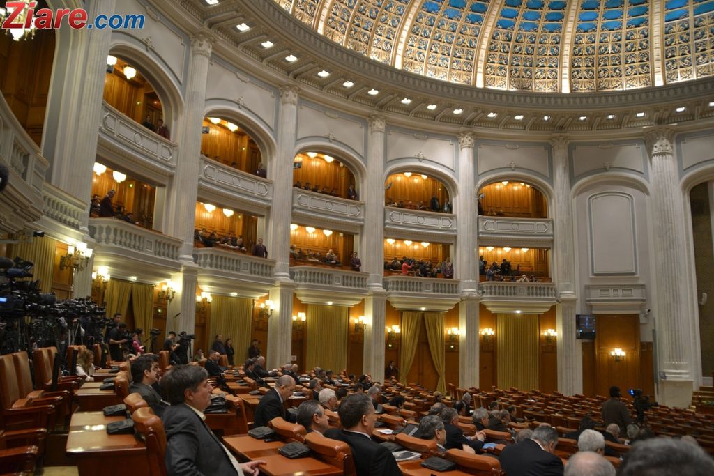 pensionarea anticipată a magistraților Parlamentarii care votează „dublu” parlamentari pentru diaspora final de guvernare PSD Sabotarea moțiunii de cenzură Biroul permanent al Senatului Modul în care este calculată rata pentru creditele în lei cu dobândă variabilă, prin proiectul de lege privind aprobarea OUG 19/2019 remanierea guvernamentală