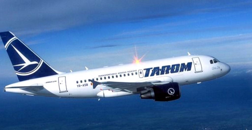 tarom pierdere Scandalul avionelor la sol Ministrul Transporturilor Răzvan Cuc face curățenie la Tarom pe motiv că sunt mult prea multe rude ale șefilor care sunt plătiți degeaba. Tarom va schimba toată flota de ATR-uri vechi, care vor fi înlocuite cu alte 9 avioane de același tip, a declarat ministrul Transporturilor, Răzvan Cuc.  TAROM poate rămâne de mâine cu aeronavele la sol tarom cuib de sinecuriști