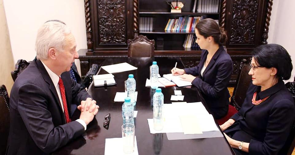 Bacalaureat second-hand ecaterina andronescu „Fast-food educaţional”