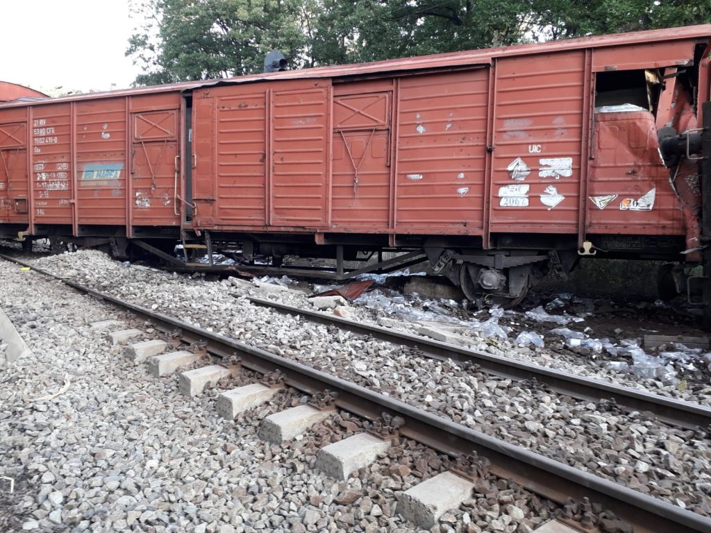 Toate companiile cu pierderi din subordinea Ministerului Transporturilor şi Infrastructurii au avut termen până vineri Îmbunătățirea traficului feroviar se face prin soluții nefavorabile CFR Marfă