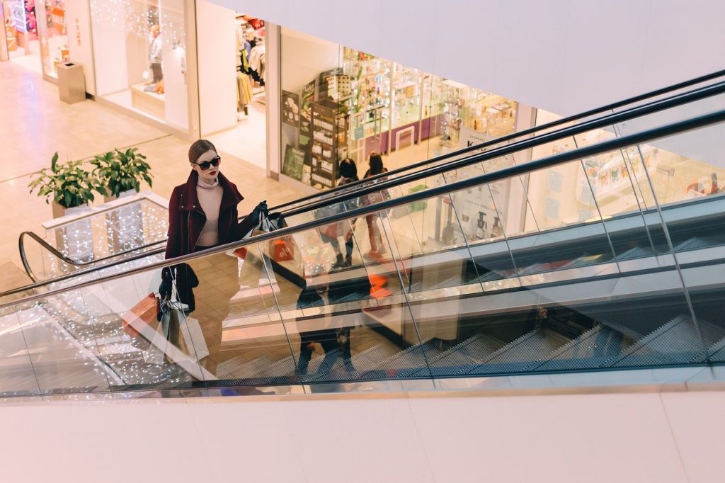 se vor deschide mall-urile