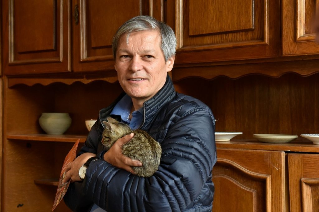 plus fuziunea usr dacian ciolos